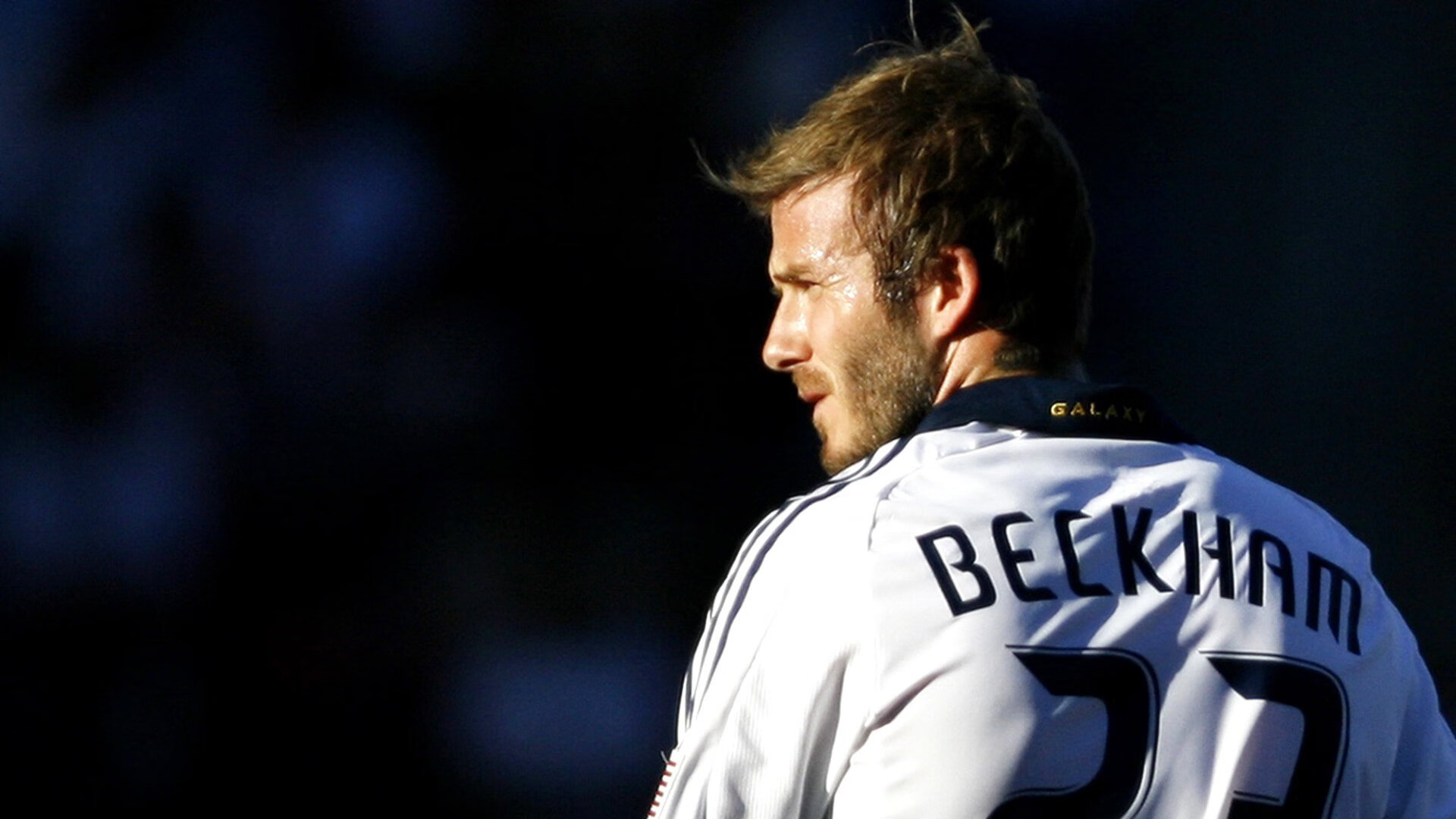 各大联赛“金球”争夺：最具人气的球员盘点